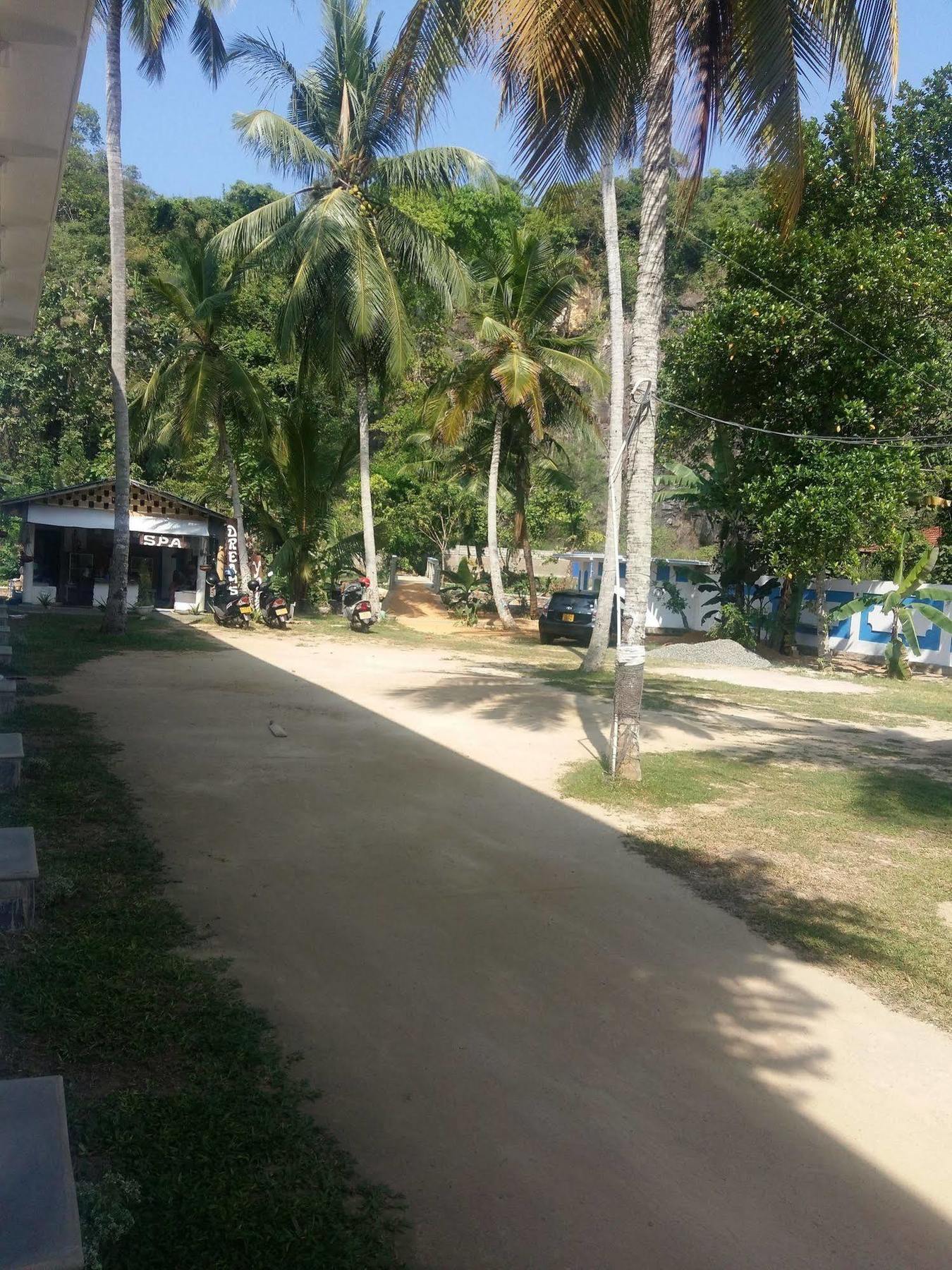Zimmer Rest Unawatuna Exterior photo